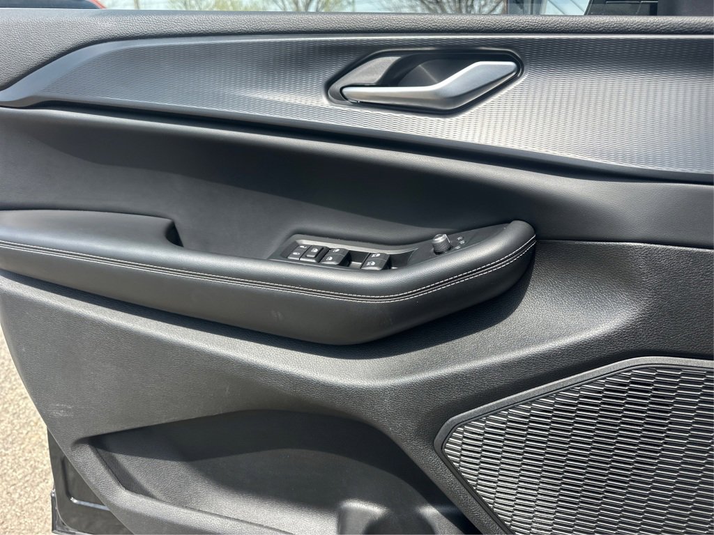 Used 2023 Jeep Grand Cherokee Altitude image 29
