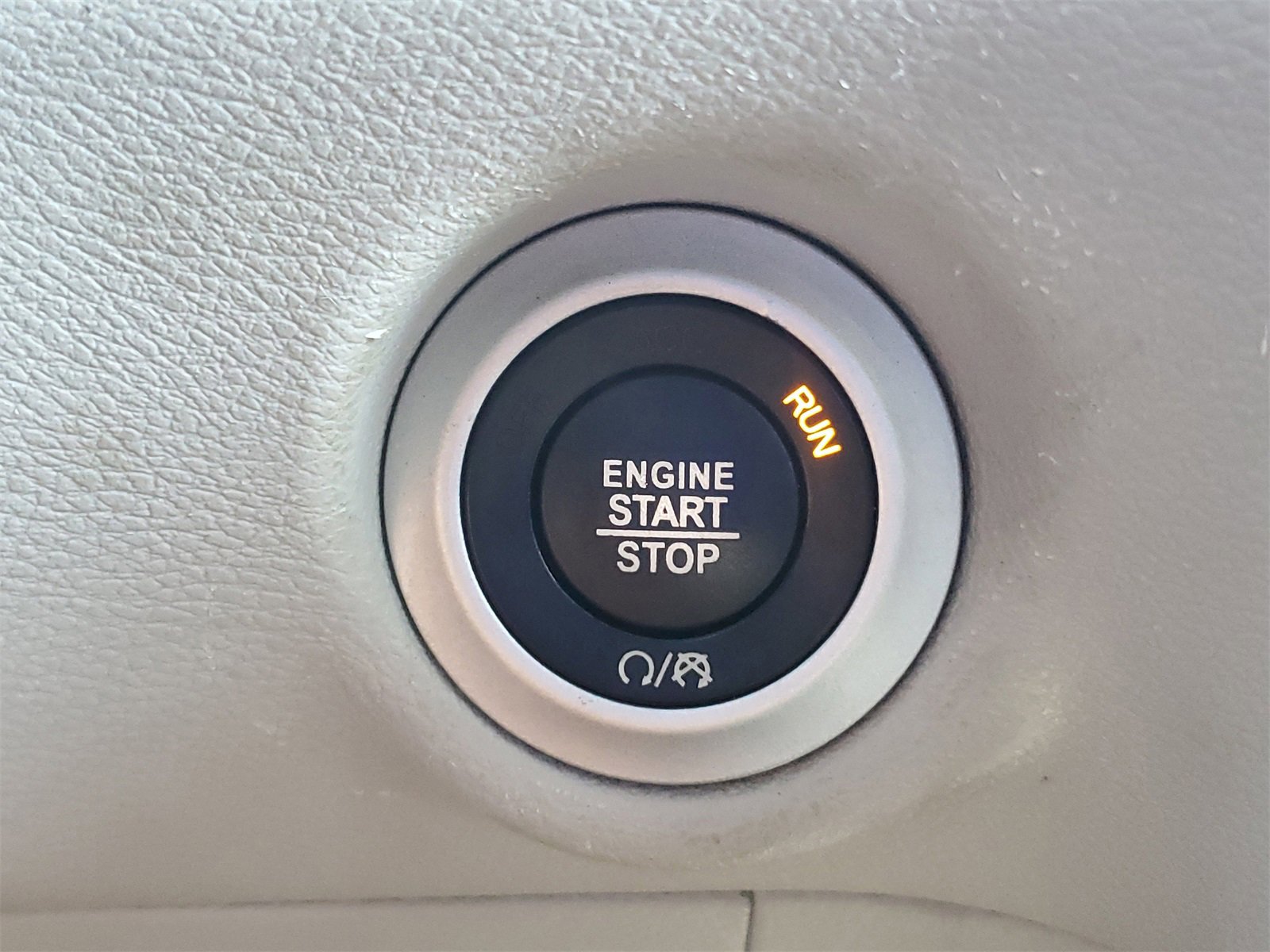 Used 2022 Chrysler Pacifica Touring-L image 27