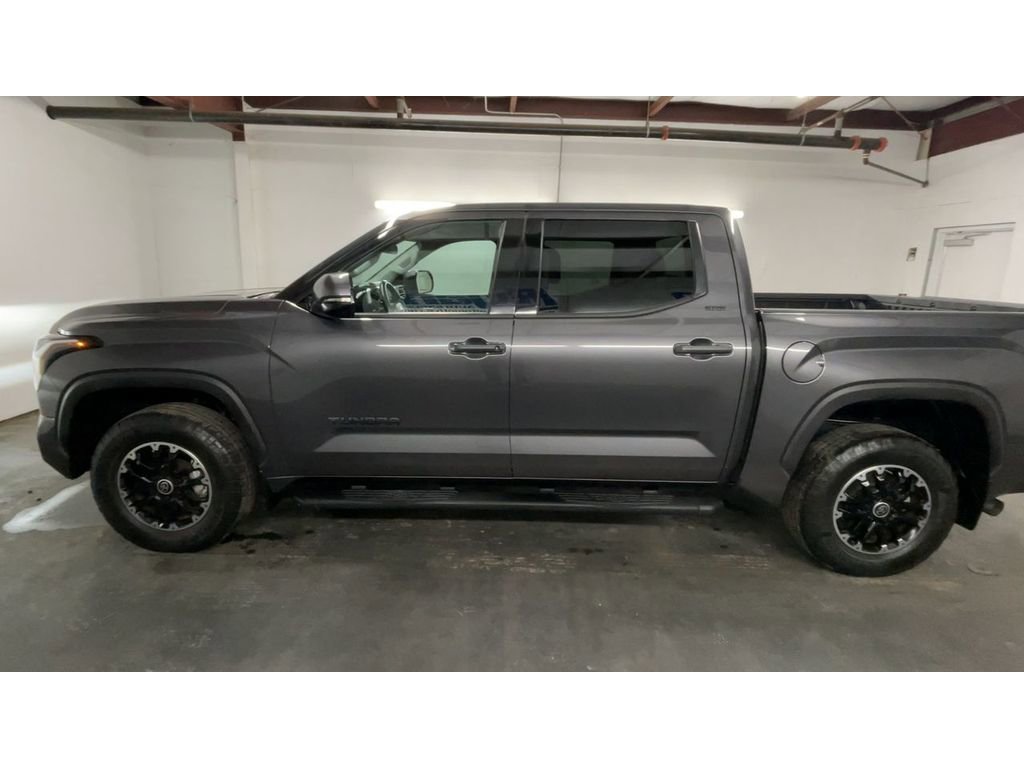 Used 2022 Toyota Tundra SR5 image 5
