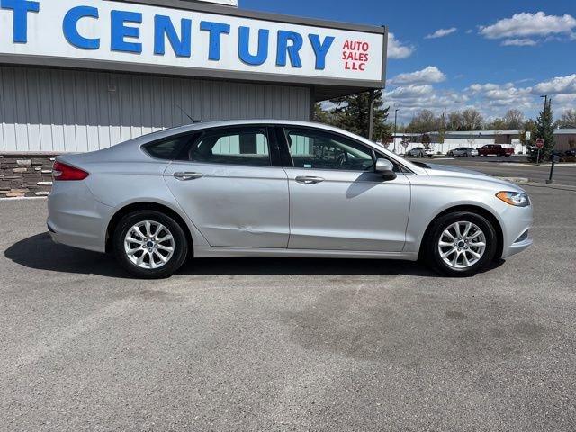 Used 2018 Ford Fusion S FWD image 19