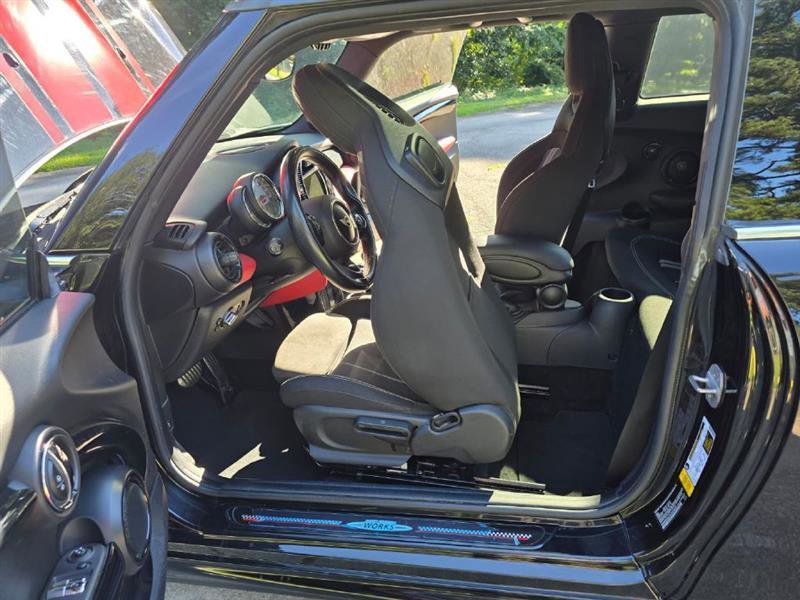 Used 2018 MINI Cooper John Cooper Works FWD image 21