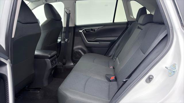 Used 2025 Toyota RAV4 LE FWD image 17