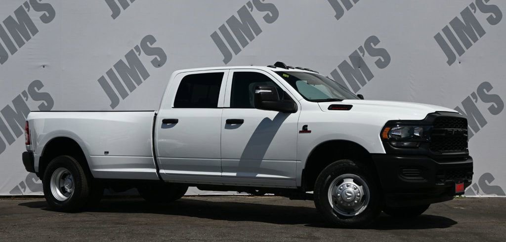 Used 2024 RAM 3500 Tradesman AWD/4WD image 3