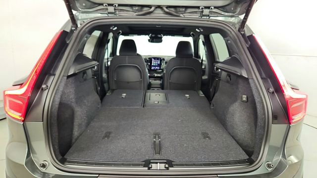 New 2026 Volvo EX40 Plus RWD image 41
