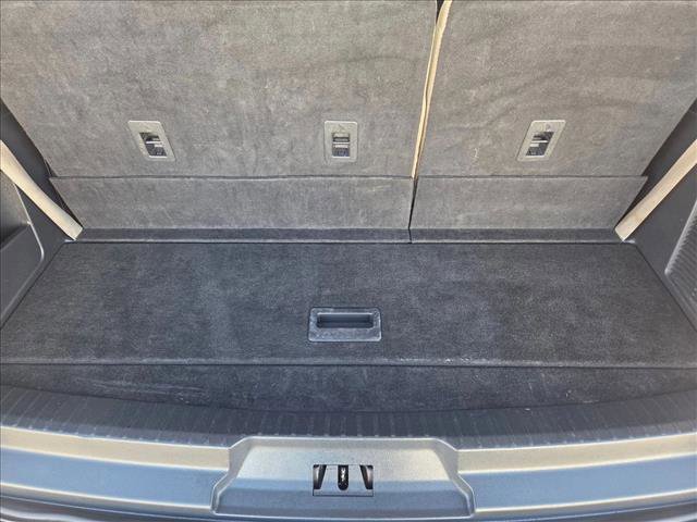 Used 2023 Ford Expedition Limited image 6