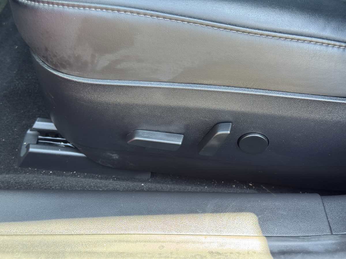 Used 2018 Tesla Model 3 Performance image 28