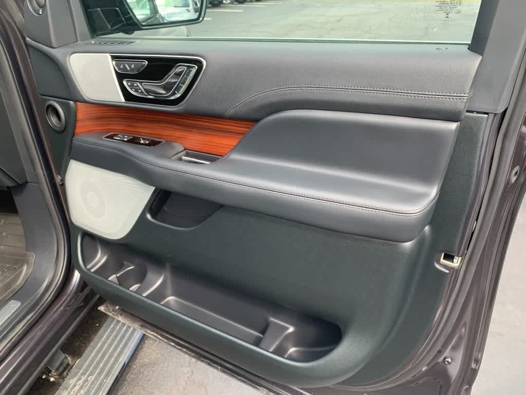 Used 2024 Lincoln Navigator Reserve AWD/4WD image 26