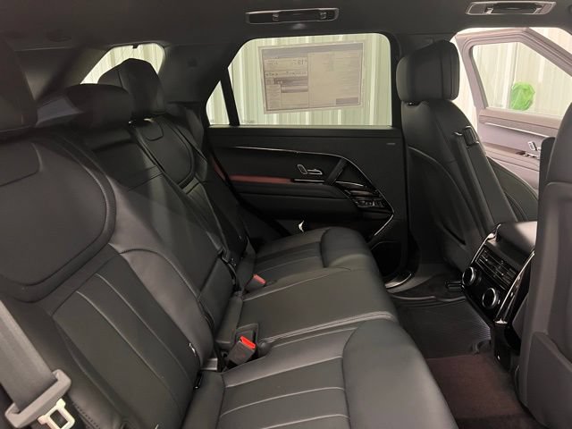 Certified 2025 Land Rover Range Rover Sport Dynamic SE AWD/4WD image 16