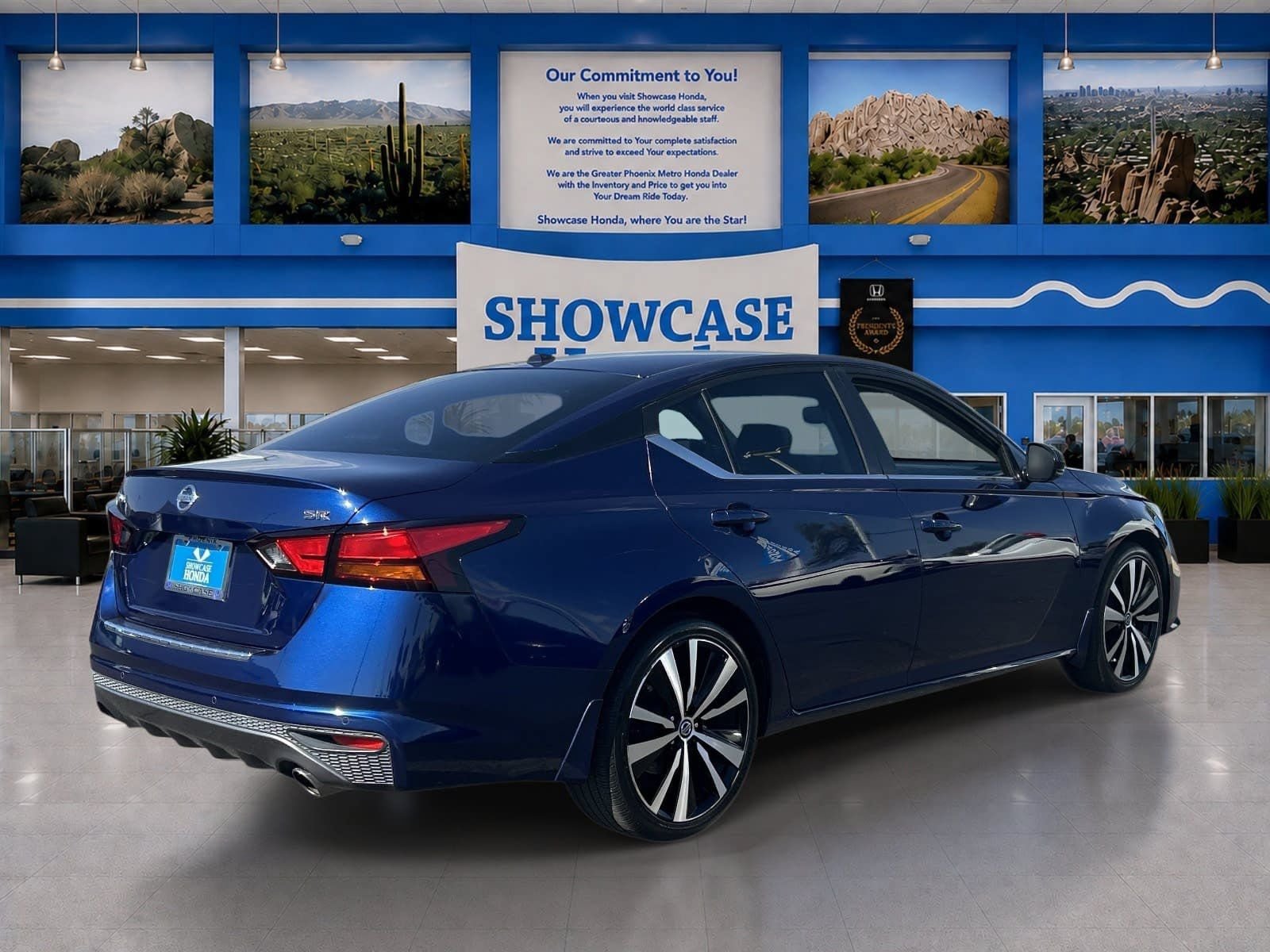 Used 2020 Nissan Altima 2.5 SR w/ Premium Package FWD image 10