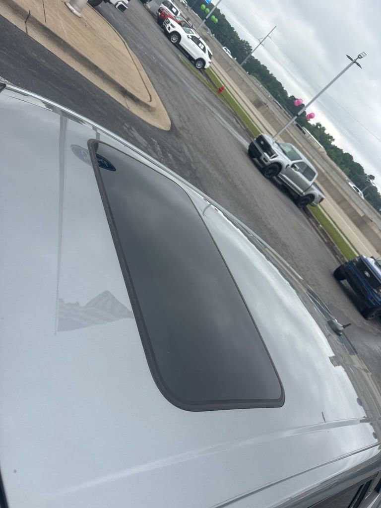 Used 2024 Chevrolet Trax RS w/ Sunroof Package FWD image 14