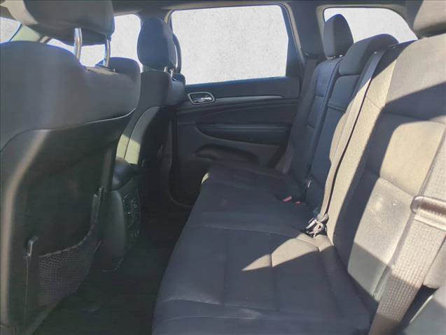 Used 2019 Jeep Grand Cherokee Laredo image 15