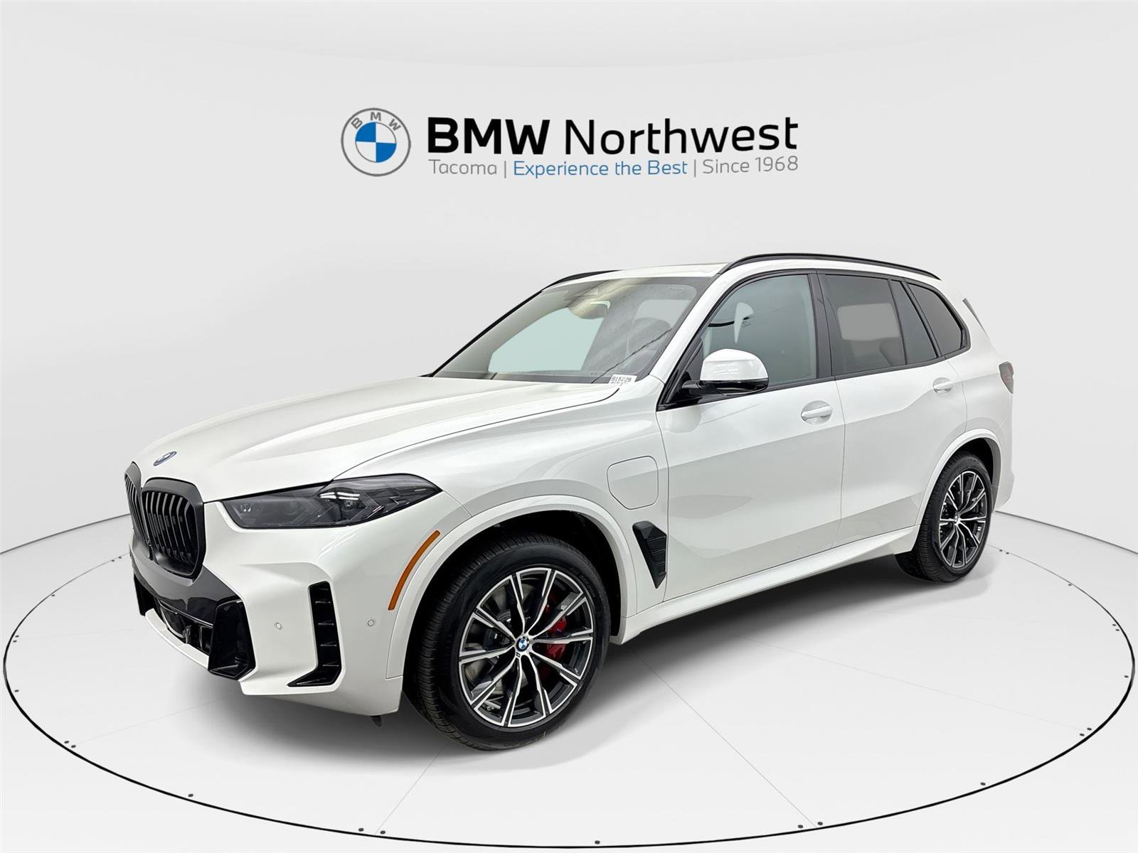 New 2026 BMW X5 xDrive50e w/ Executive Package