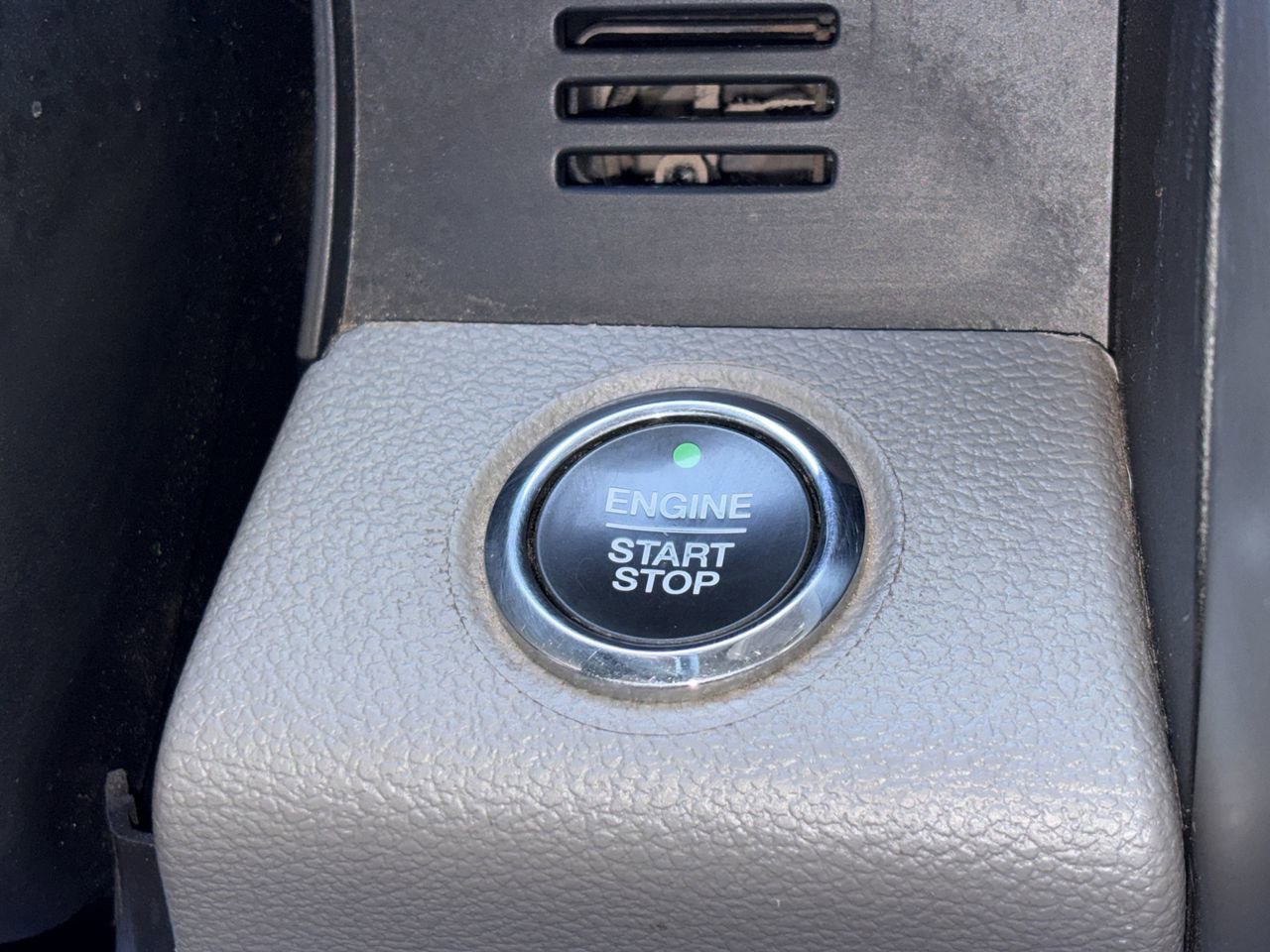 Used 2019 Ford F150 Lariat w/ Equipment Group 502A Luxury AWD/4WD image 20