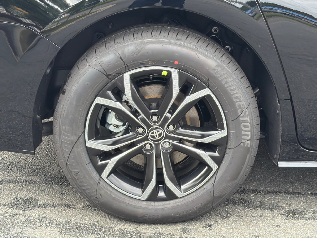 New 2026 Toyota Sienna Platinum AWD/4WD image 9