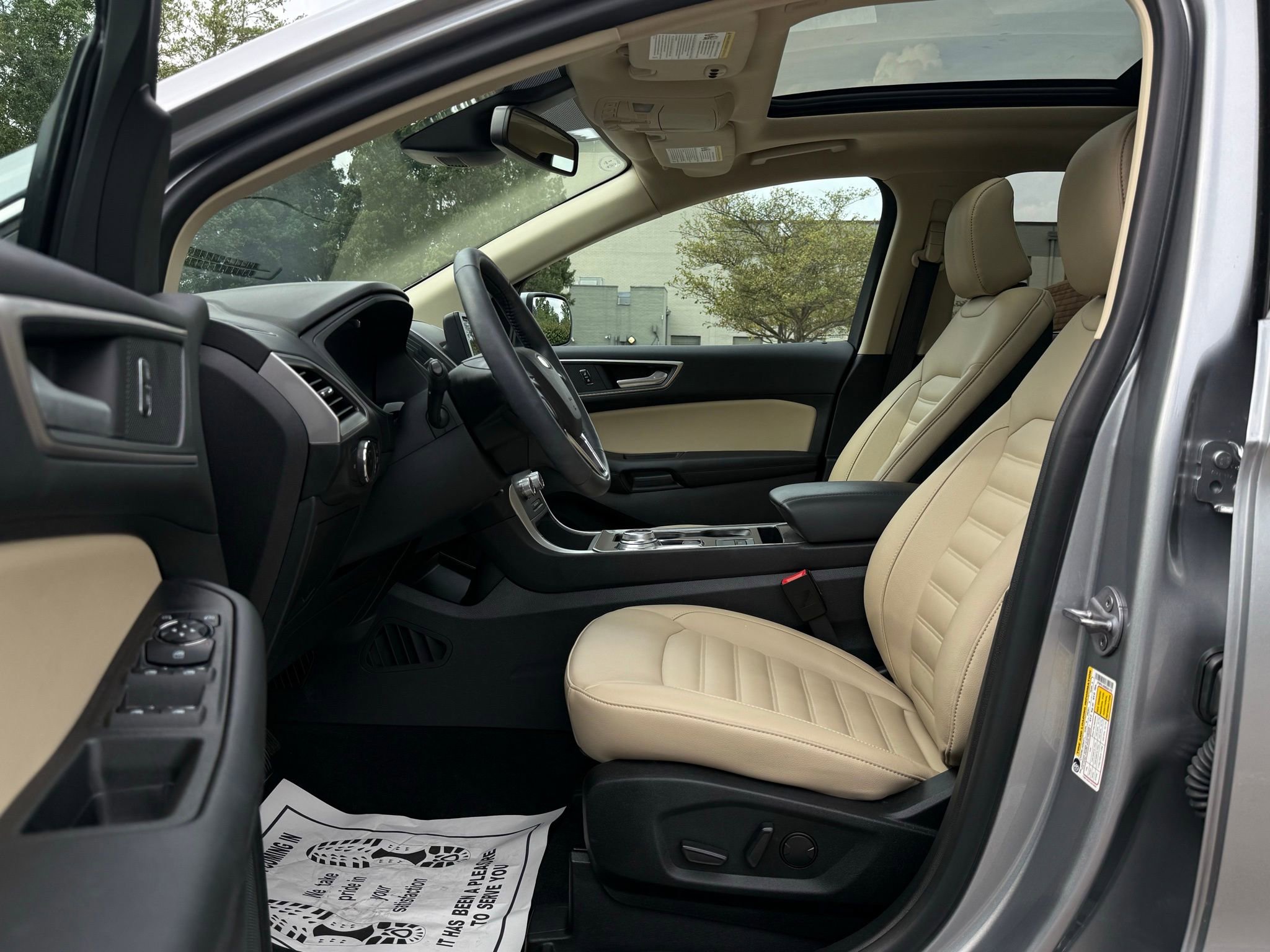 Used 2024 Ford Edge SEL w/ Convenience Package image 45