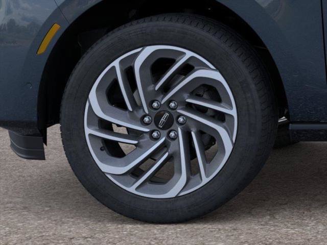 New 2026 Lincoln Navigator L Reserve AWD/4WD image 19
