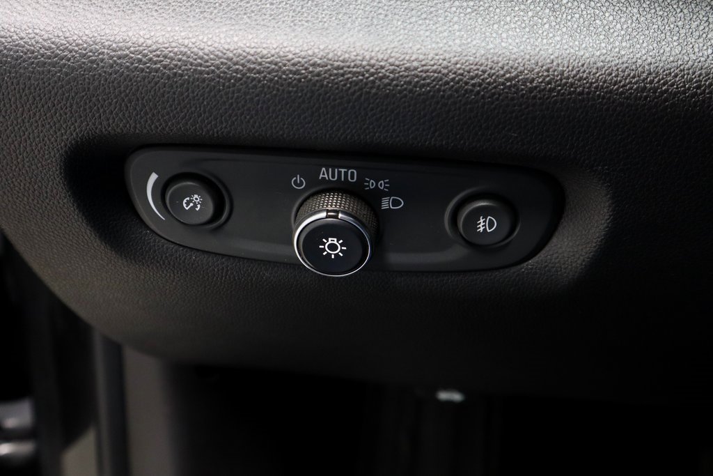 Used 2018 Chevrolet Traverse LT w/ LPO, Floor Liner Package image 29