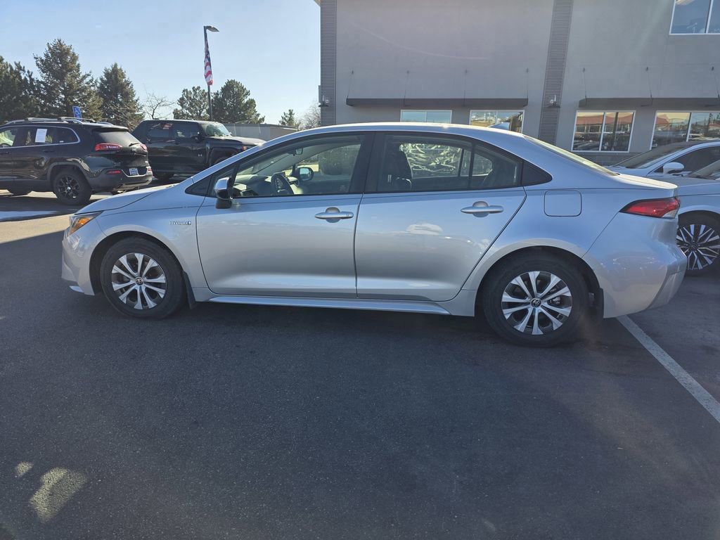 Used 2021 Toyota Corolla LE image 8