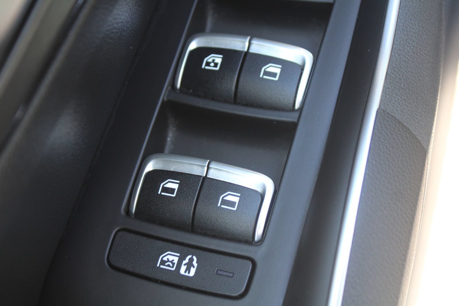 Certified 2023 Kia Sorento LX FWD image 20