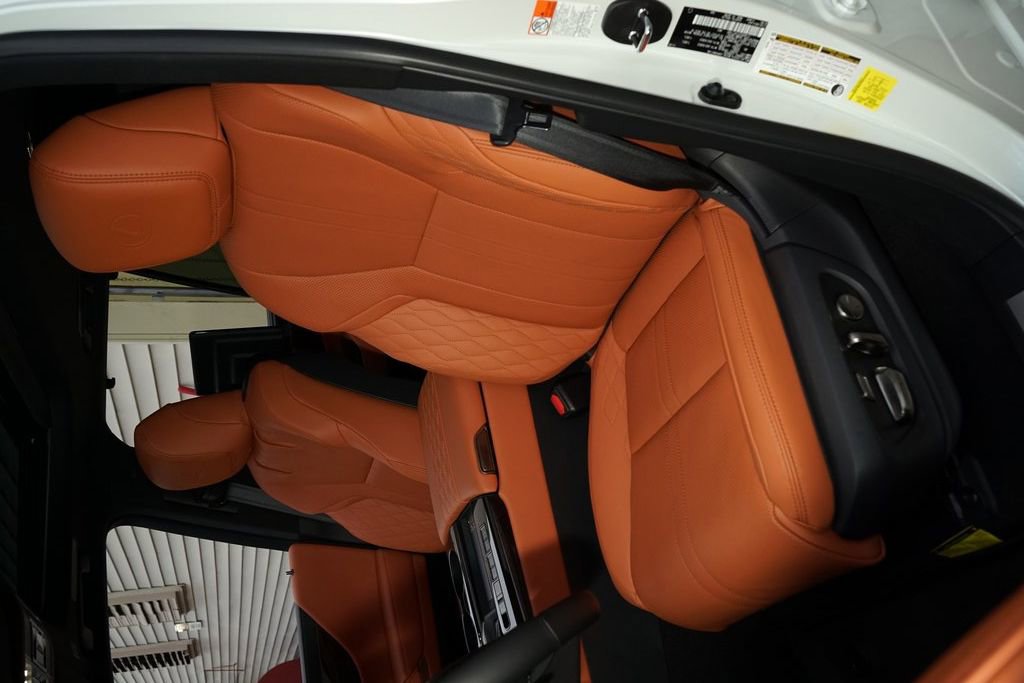 Used 2026 Lexus LX 700h Ultra Luxury image 9