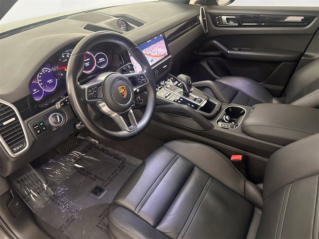 Used 2021 Porsche Cayenne Coupe image 8