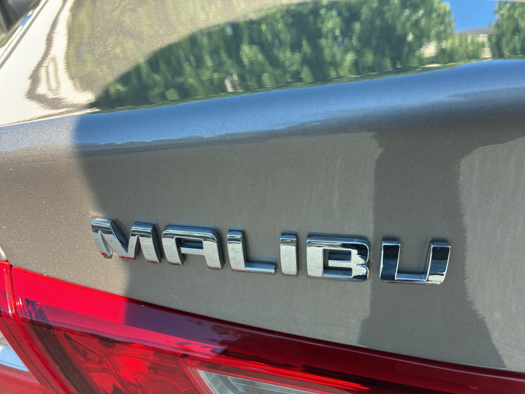 Used 2023 Chevrolet Malibu LT FWD image 12
