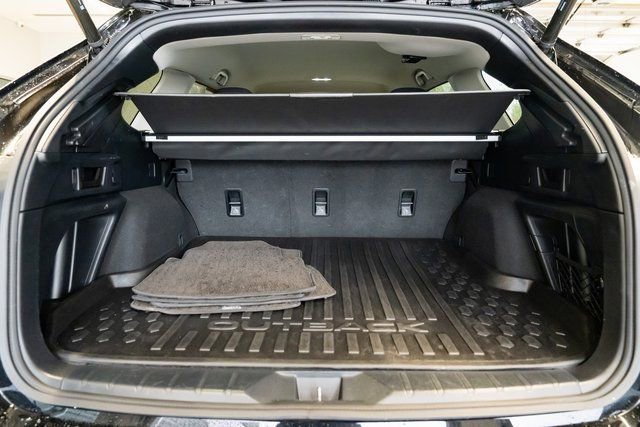 Used 2023 Subaru Outback Premium image 8