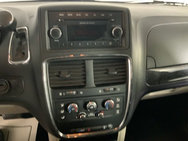 Used 2015 Dodge Grand Caravan SE w/ Quick Order Package 29E SE image 16