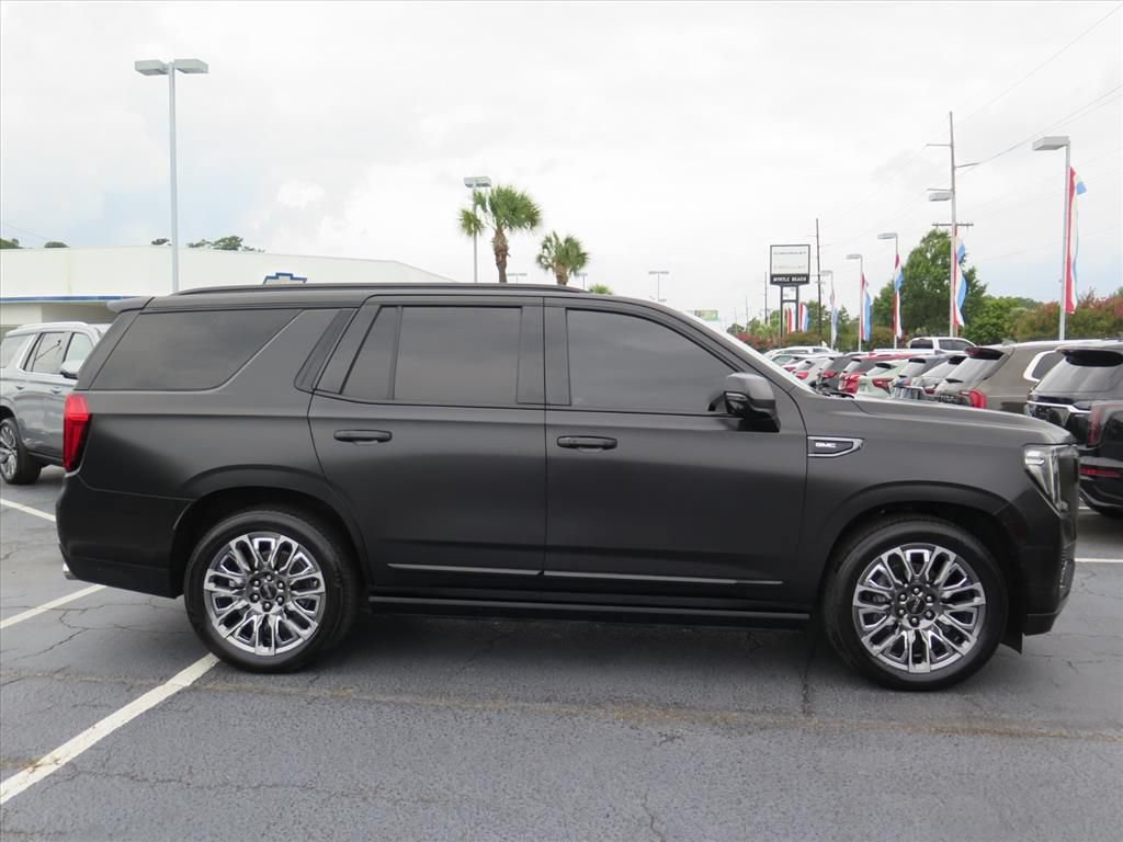 Used 2023 GMC Yukon Denali Ultimate AWD/4WD image 2