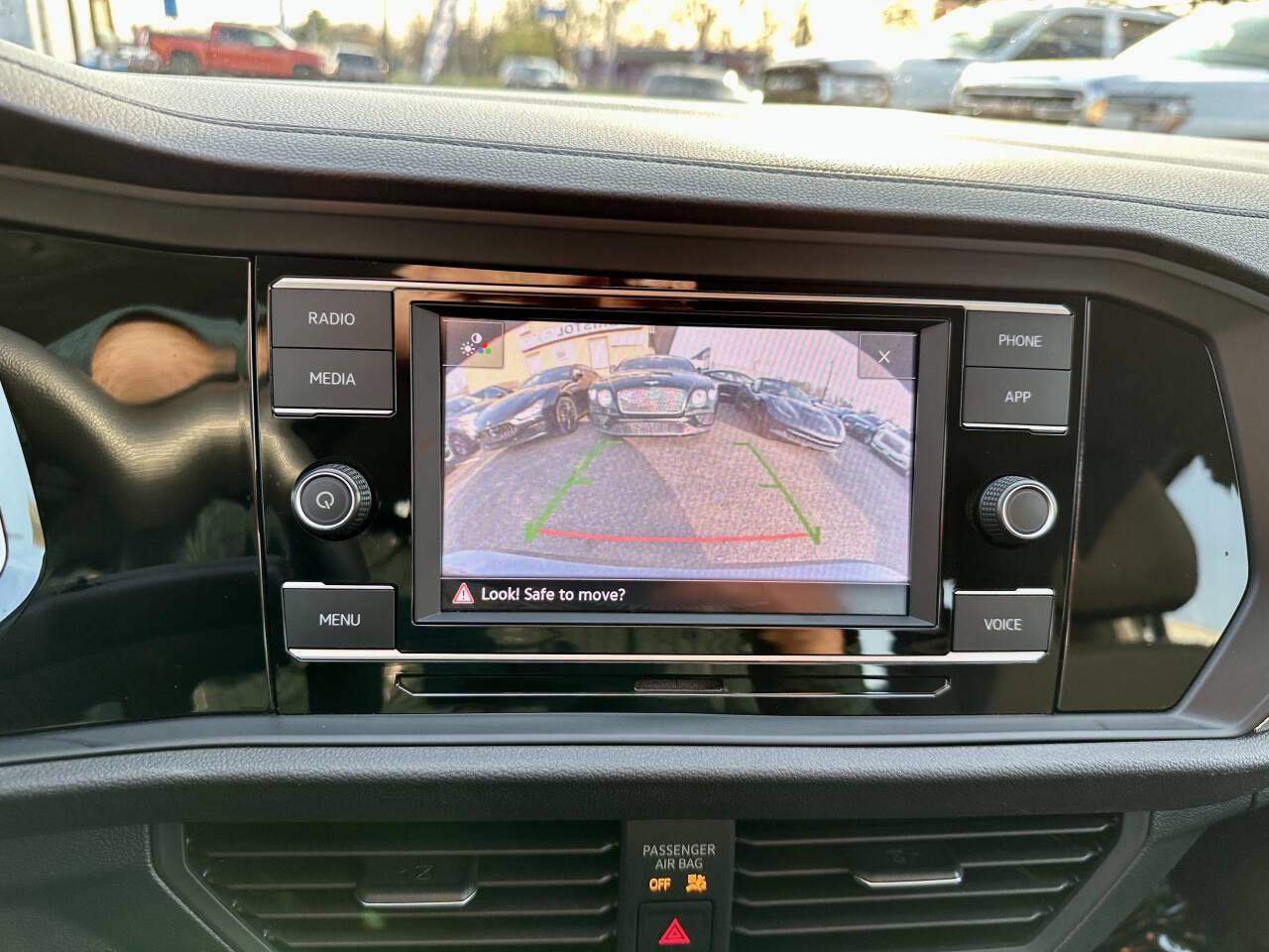 Used 2021 Volkswagen Jetta S image 25