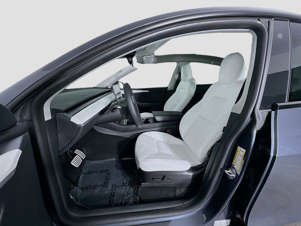 Used 2022 Tesla Model Y Performance image 5