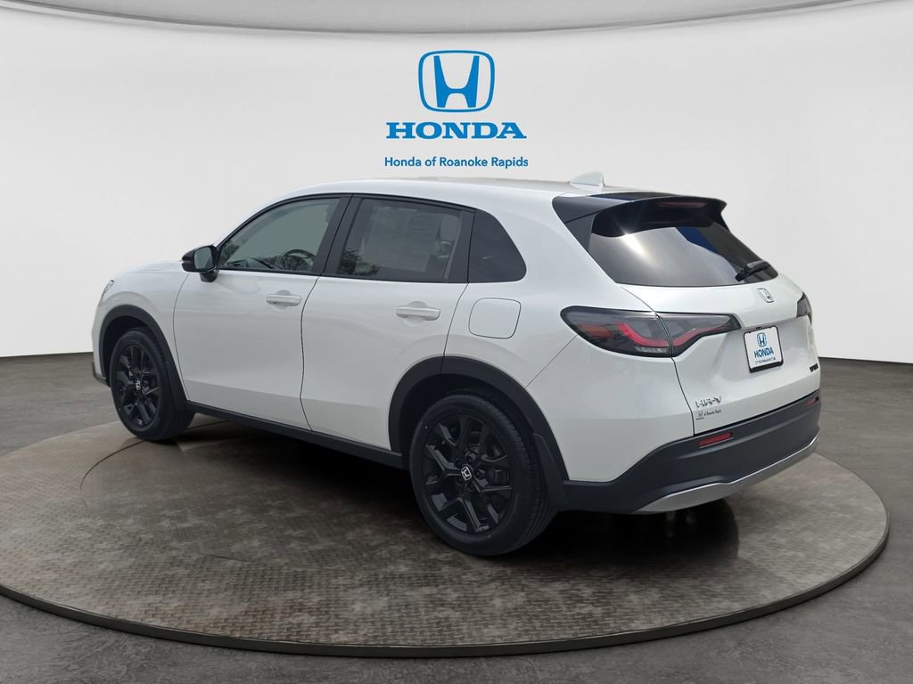 Used 2025 Honda HR-V Sport image 3