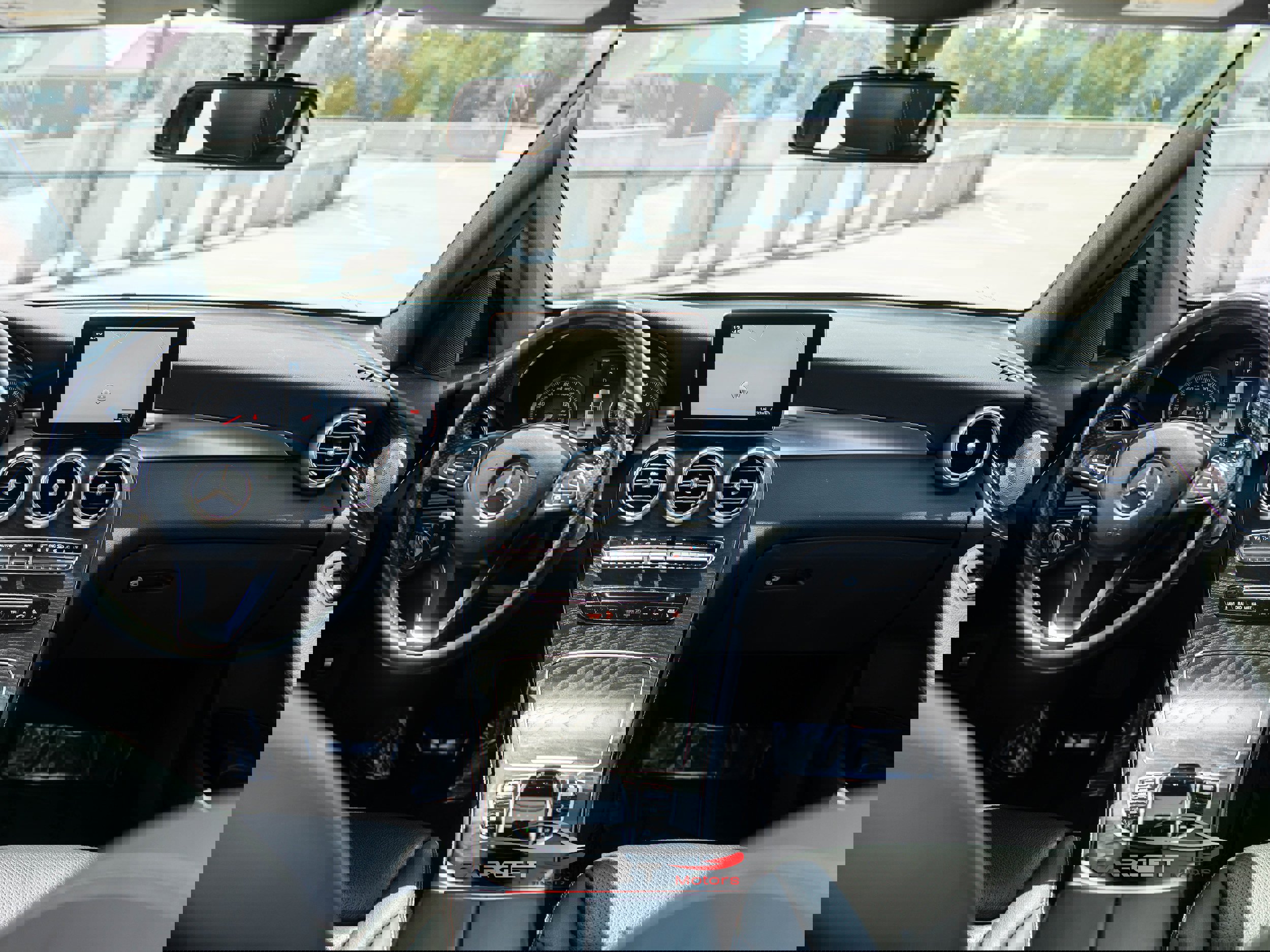 Used 2018 Mercedes-Benz GLC 300 4MATIC Coupe image 14