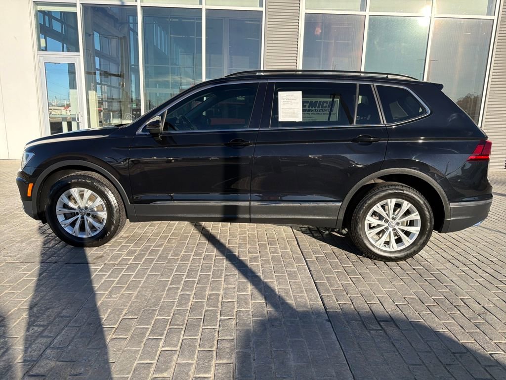 Used 2018 Volkswagen Tiguan SE image 2