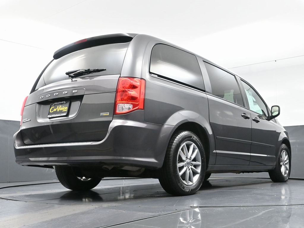 Used 2017 Dodge Grand Caravan SE image 48