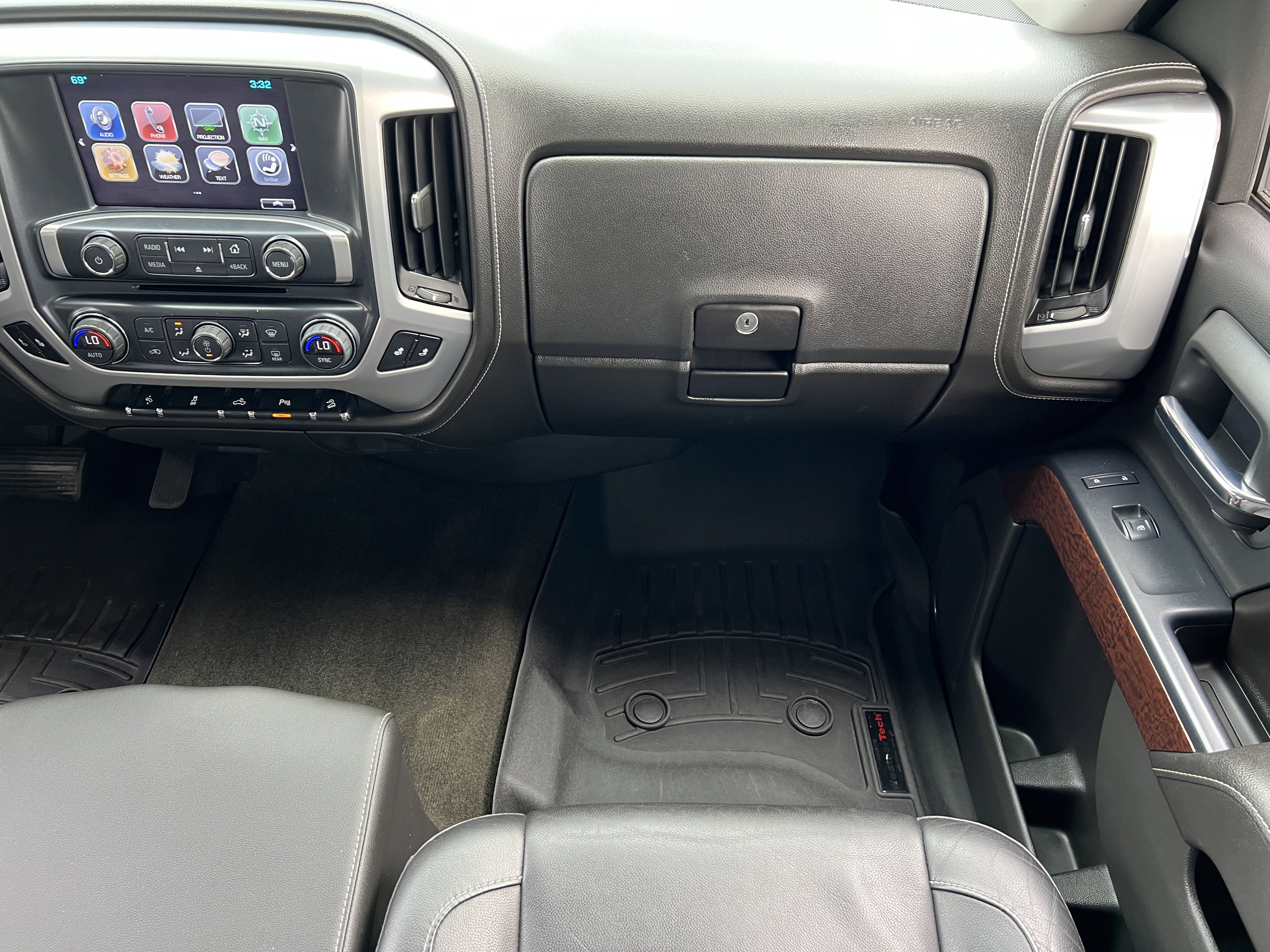 Used 2017 GMC Sierra 1500 SLT w/ SLT Preferred Package AWD/4WD image 34