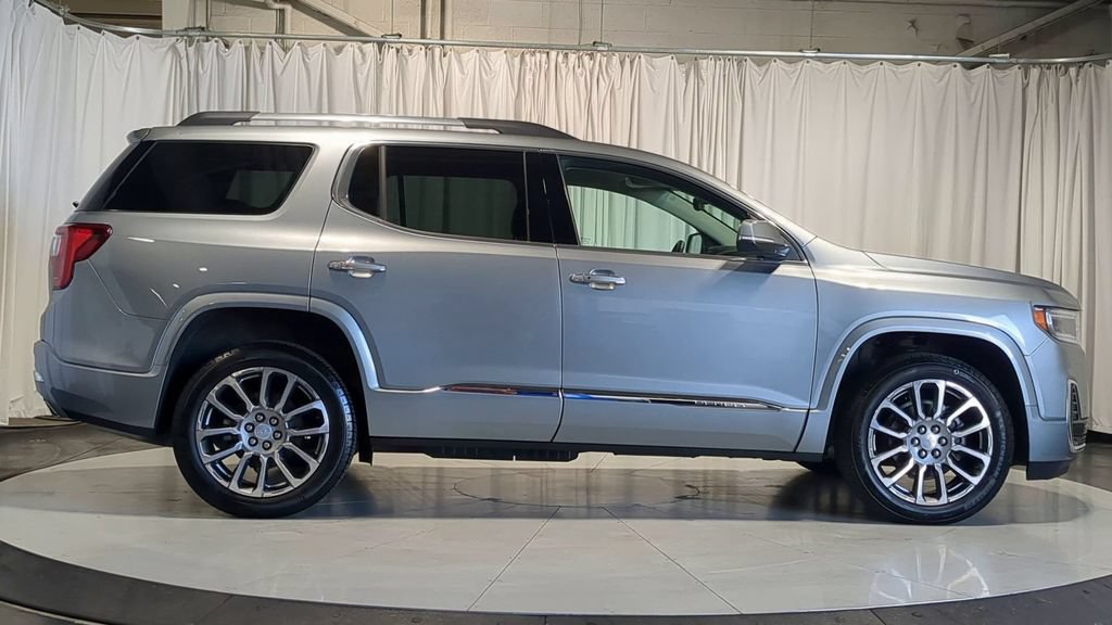 Used 2023 GMC Acadia Denali w/ Denali Technology Package AWD/4WD image 11