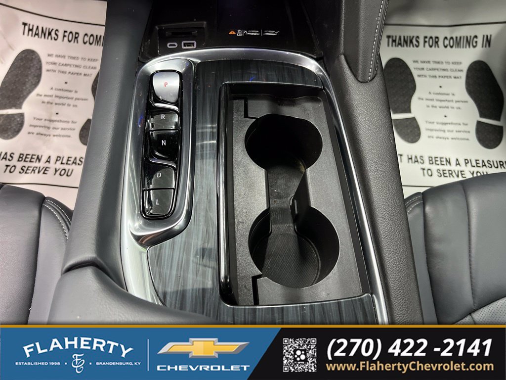 Used 2024 Buick Enclave Essence w/ Experience Buick Package FWD image 32