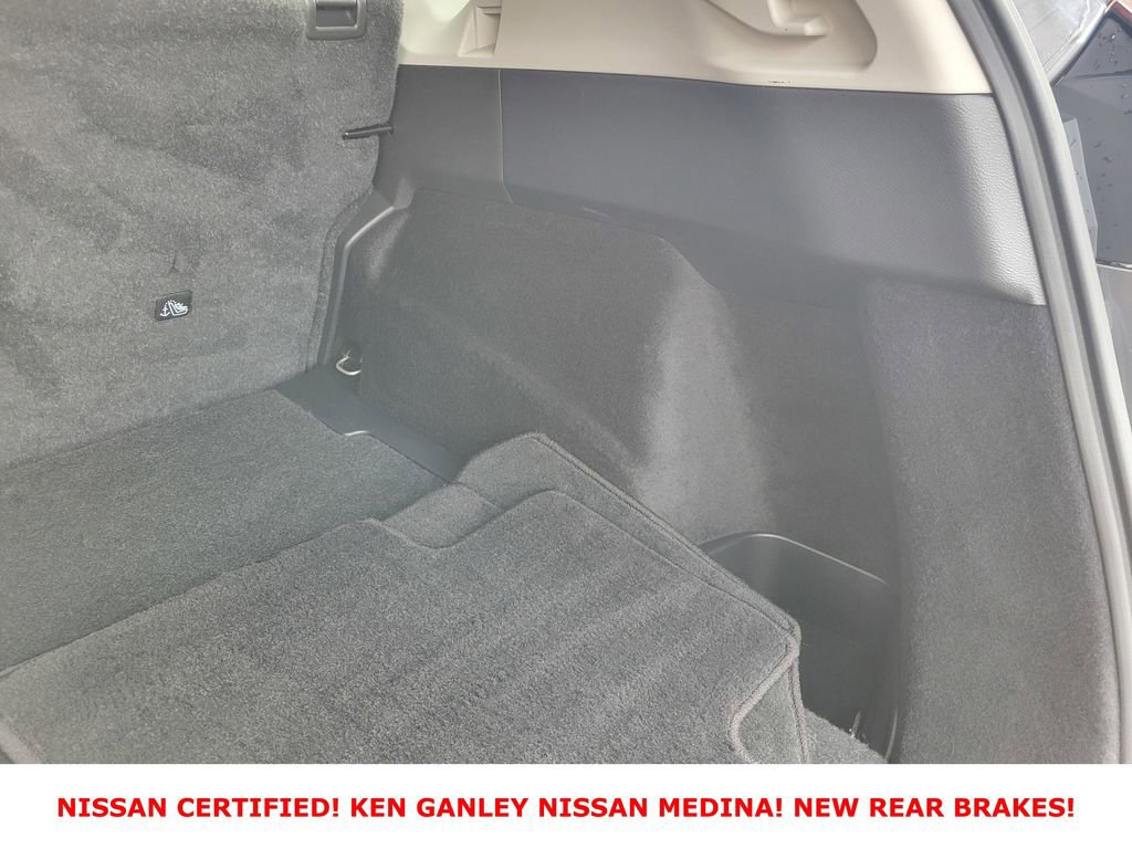 Certified 2023 Nissan Rogue SV image 44