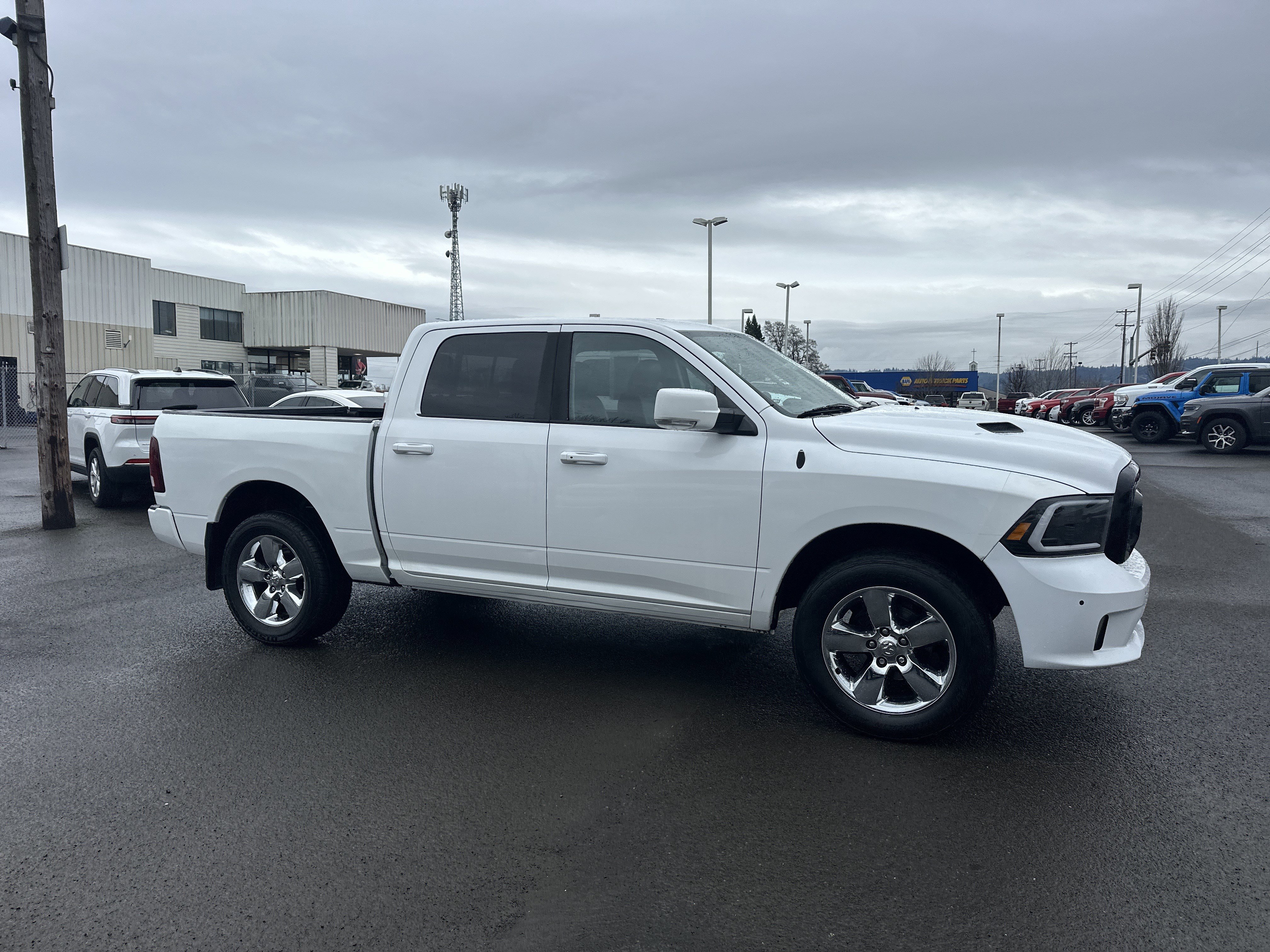 Used 2015 RAM 1500 Sport w/ Sport Premium Group image 7