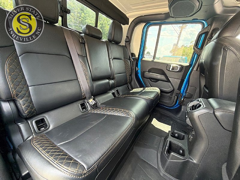 Used 2023 Jeep Gladiator Overland AWD/4WD image 20