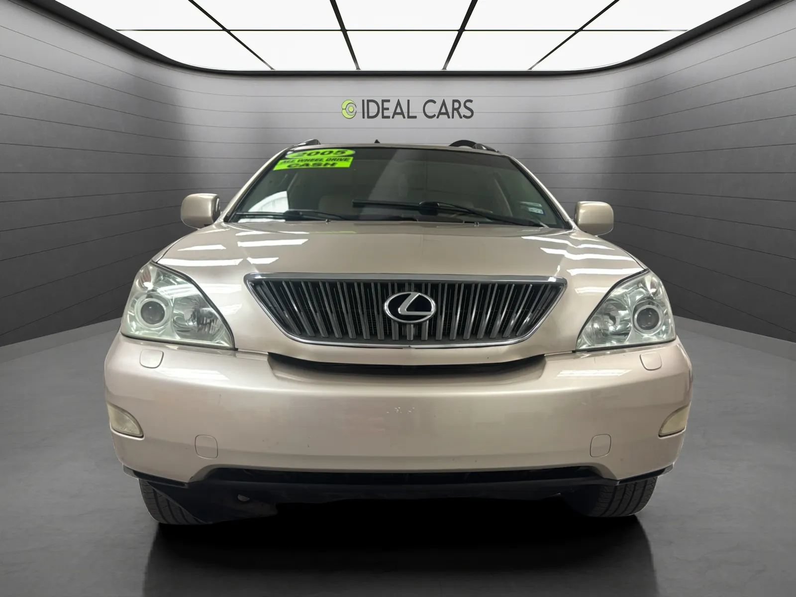 Used 2005 Lexus RX 330 AWD w/ Premium Plus Pkg image 2