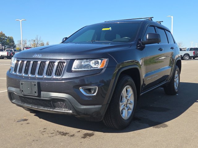 Used 2016 Jeep Grand Cherokee Laredo w/ Quick Order Package 23E AWD/4WD image 2