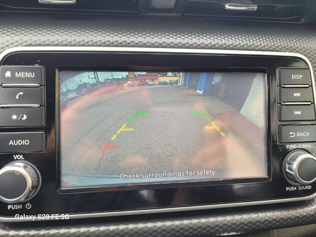 Used 2022 Nissan Kicks S image 17