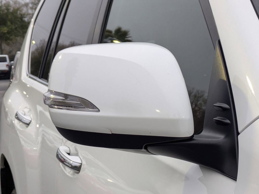 Used 2020 Lexus GX 460 Luxury w/ Accessory Package image 12