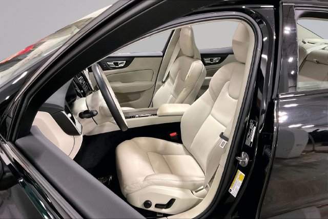 Certified 2025 Volvo S60 B5 Plus FWD image 27