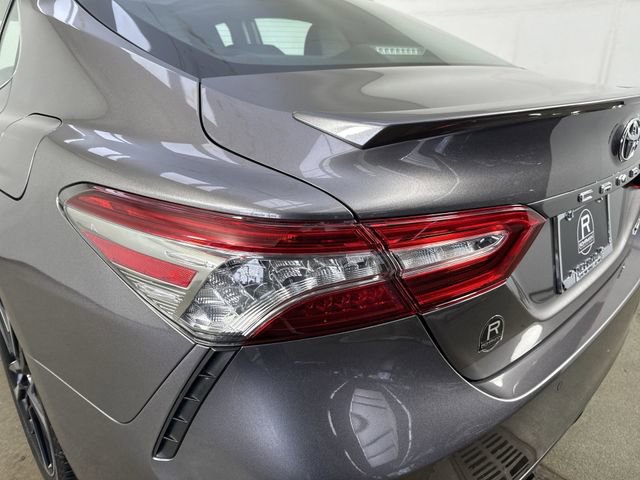 Used 2019 Toyota Camry XSE image 31