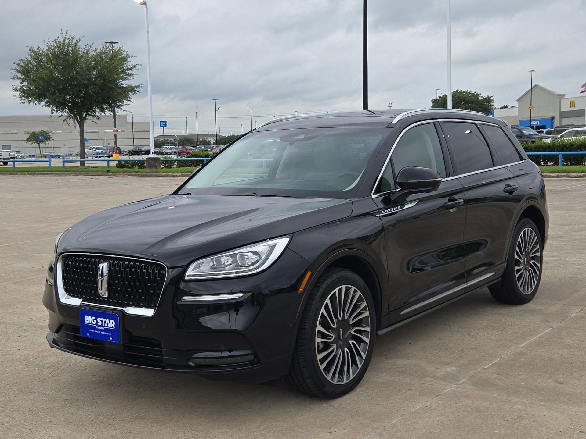 Used 2021 Lincoln Corsair Reserve w/ Equipment Group 201A FWD image 9
