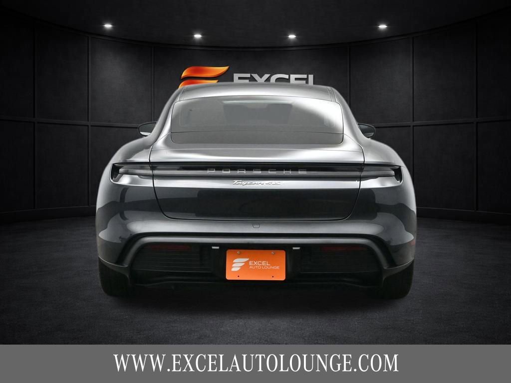 Used 2022 Porsche Taycan 4S image 5