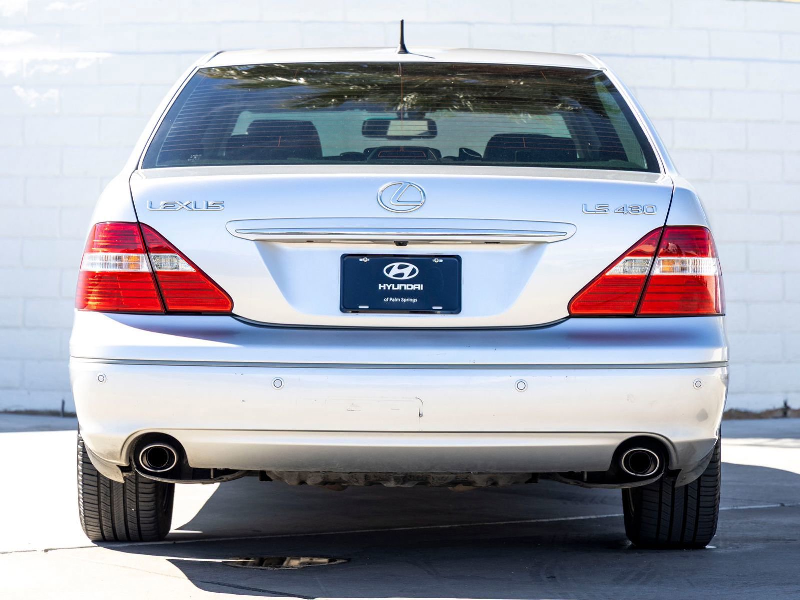 Used 2004 Lexus LS 430 image 9